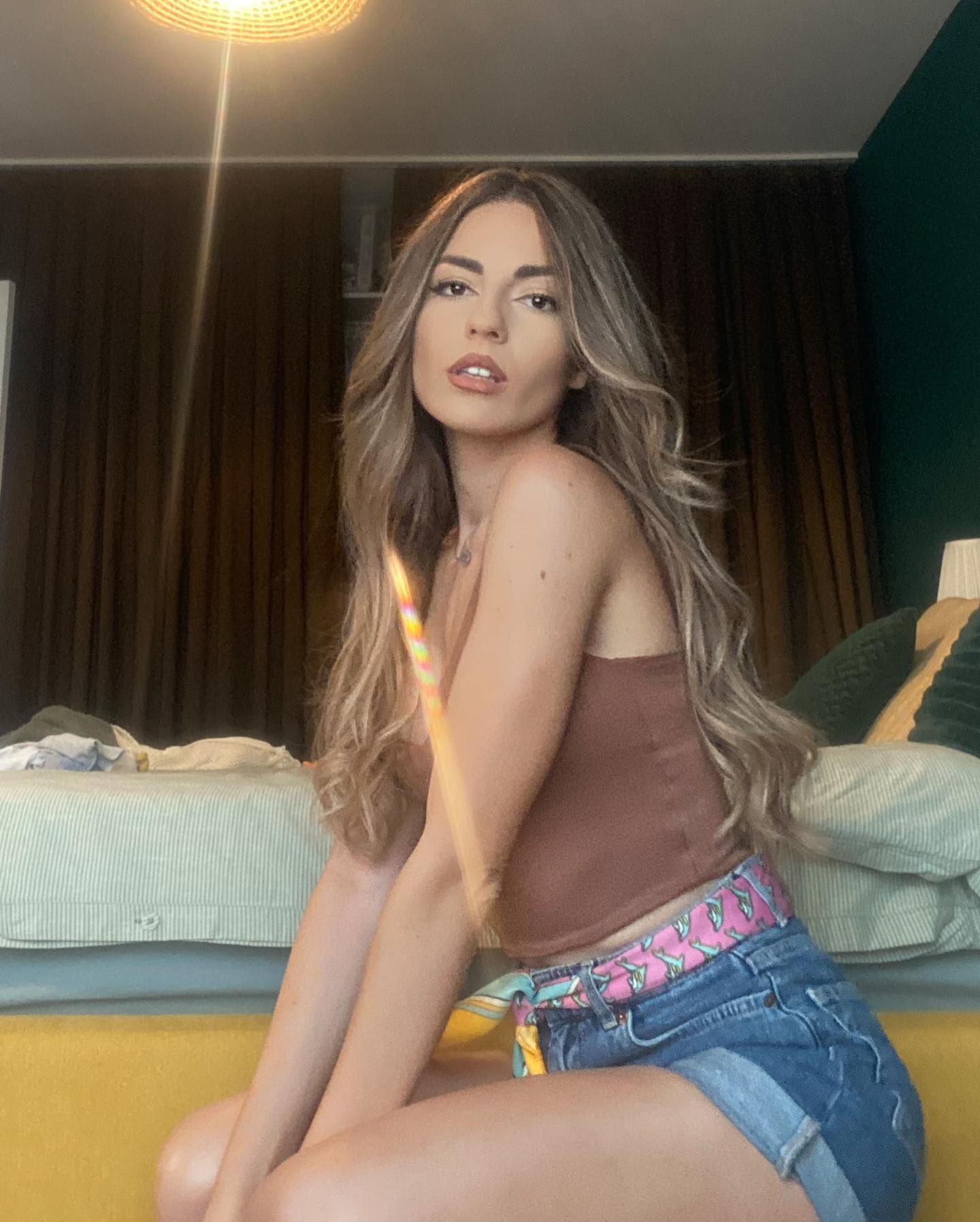 Cea mai virală melodie de pe TikTok e din România. Cine sunt artiștii care au cucerit lumea cu „Dame Un Grrr”