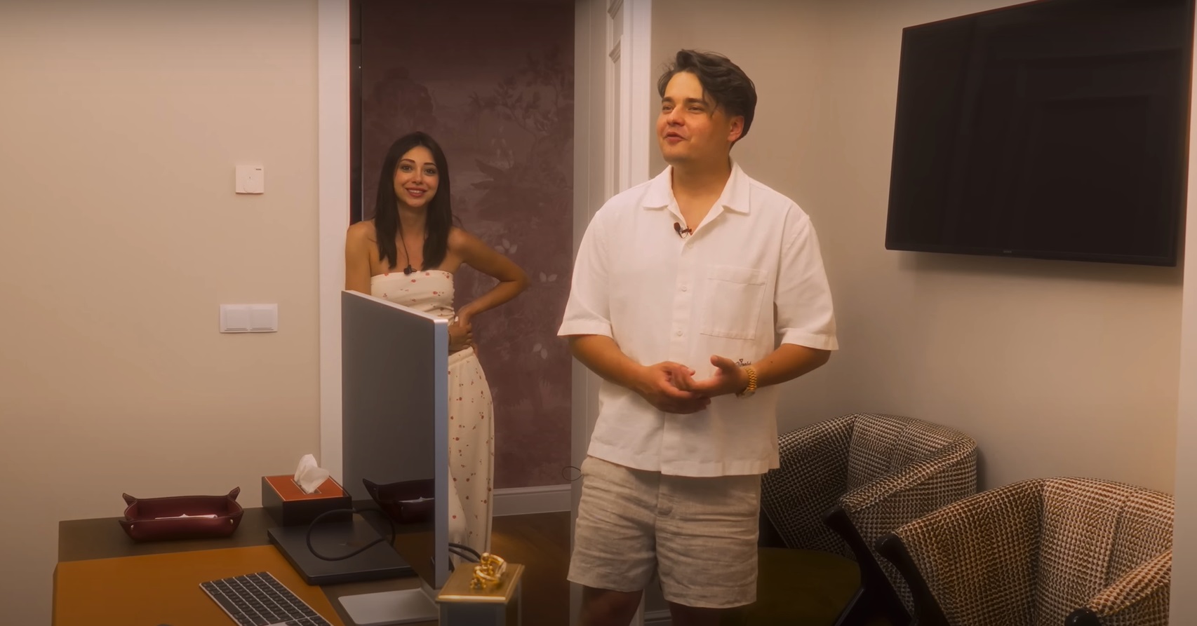 Vedetele din România care locuiesc cu chirie. Cum arată apartamentele pentru care plătesc lunar sute de euro