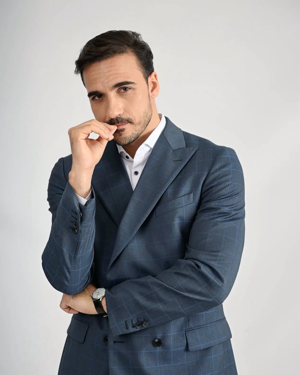 Matei Negrescu de la Insula iubirii, protagonistul serialului Lasă-mă, îmi place! Camera 609. „Îmi luasem gândul de la actorie”