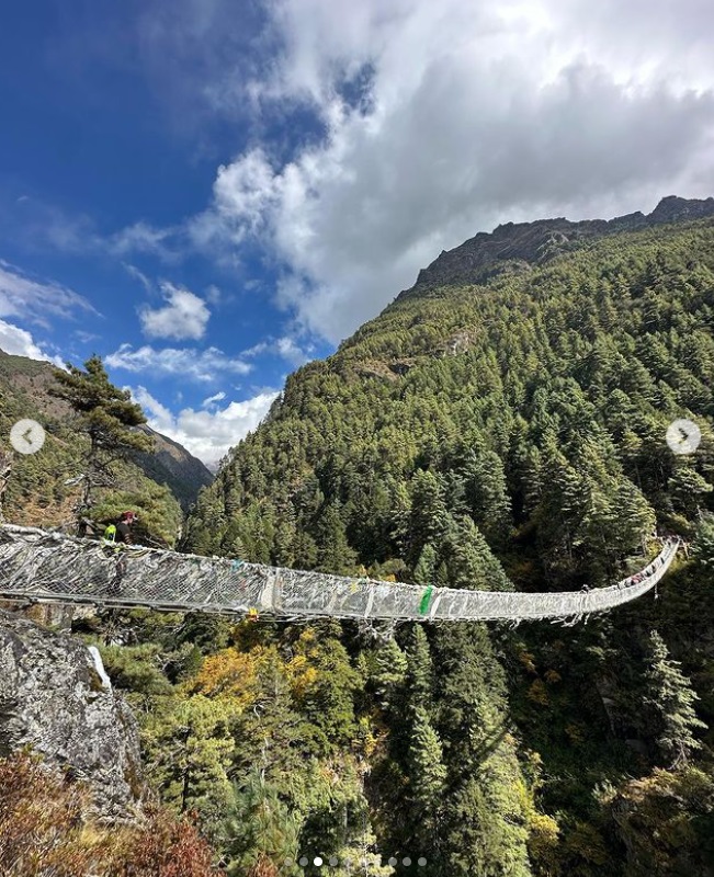 Delia Matache e vedetă în presa din Nepal. Ce au scris jurnaliștii despre cântăreață, care a pornit într-o călătorie neașteptată