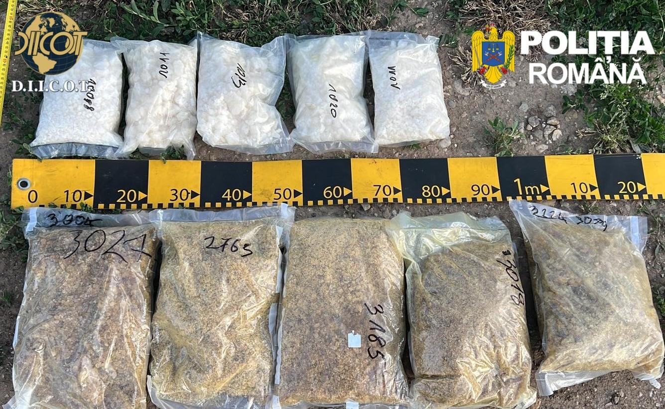 Un polonez din Oradea voia să vândă peste 150 de kilograme de „cristal” prin metoda dead drop