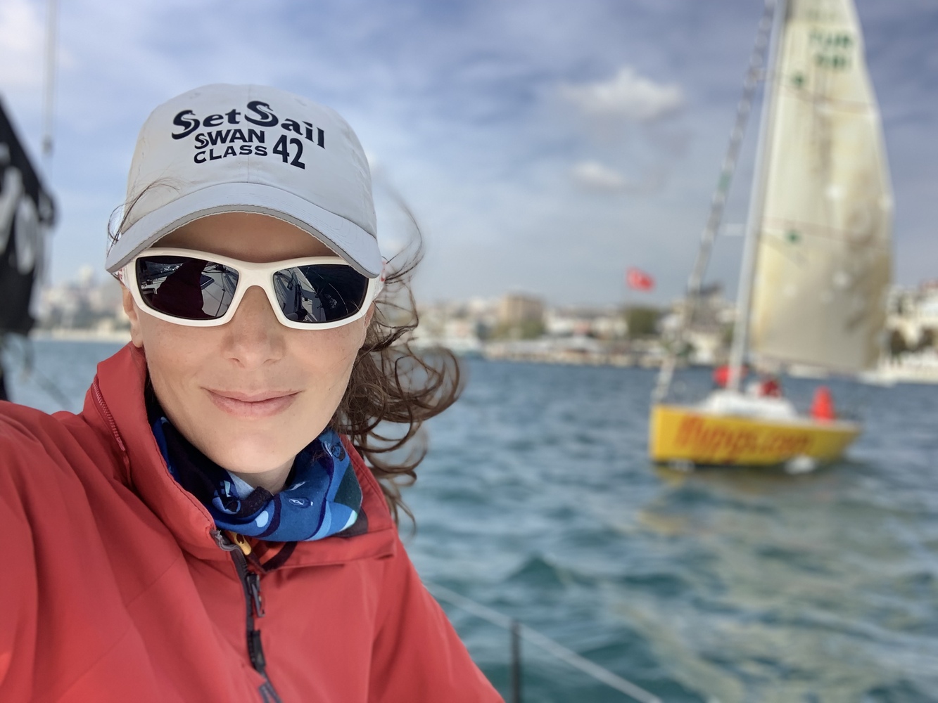 Corina Cobianu Drugan merge „la birou” pe iaht. Cum a ajuns skipper, instructor și campioană națională: „Realizezi cât de puțin îți trebuie ca să fii fericit”