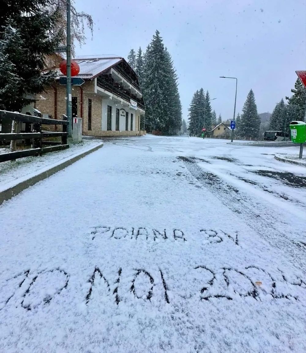 Iarna a venit la munte, Transalpina s-a închis, drumarii intervin cu material antiderapant | Video
