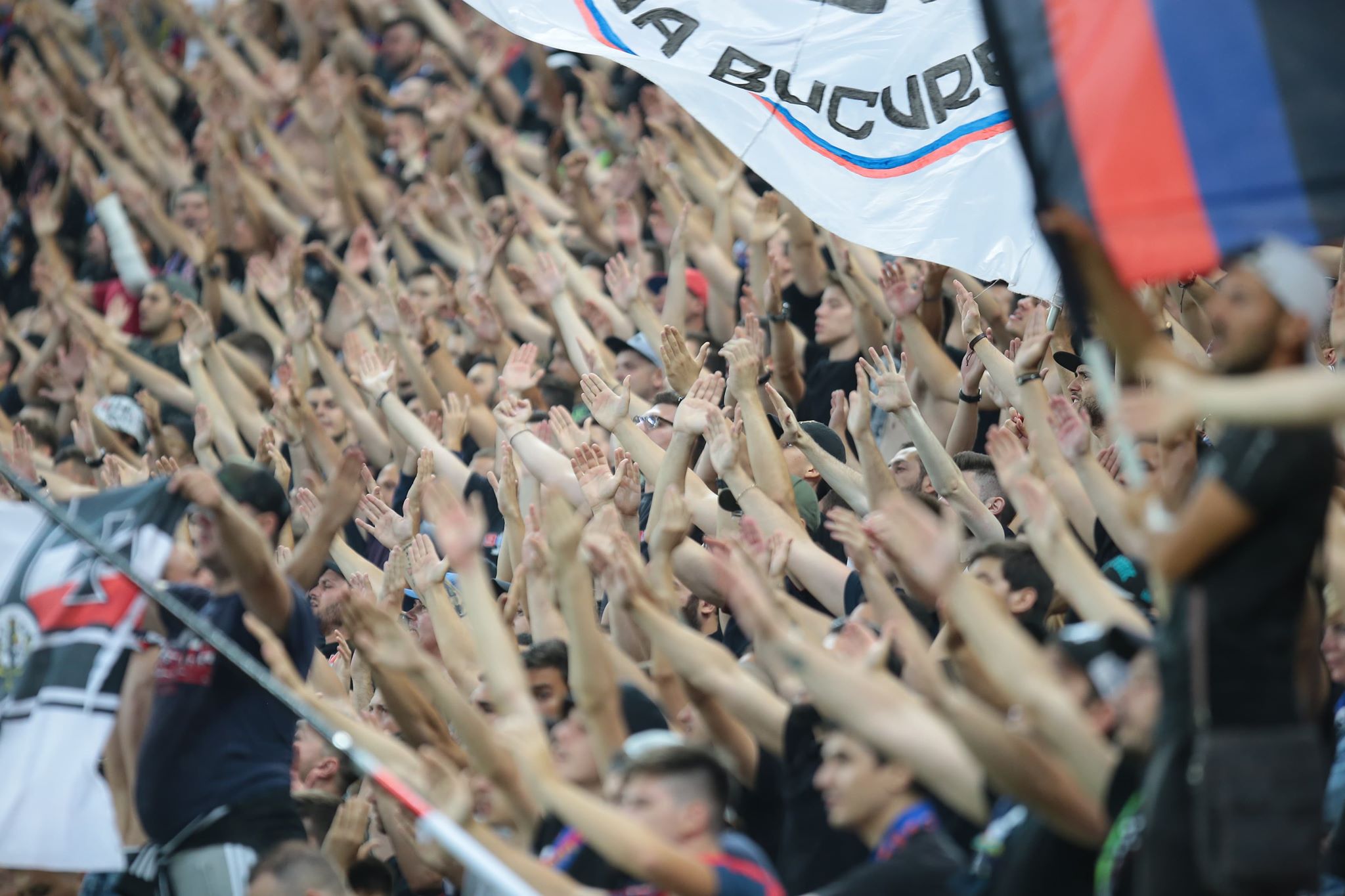 Derby-ul CSA Steaua - Academia Rapid a luat foc. Războiul bannerelor. Toate imaginile de pe Arena Națională