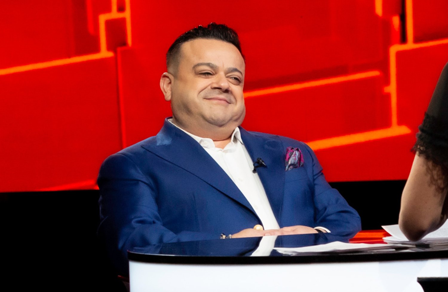 Adrian Minune a cântat rock la Nibiru și a surprins publicul. Reacțiile internauților: „Doamne, ce voce are!”