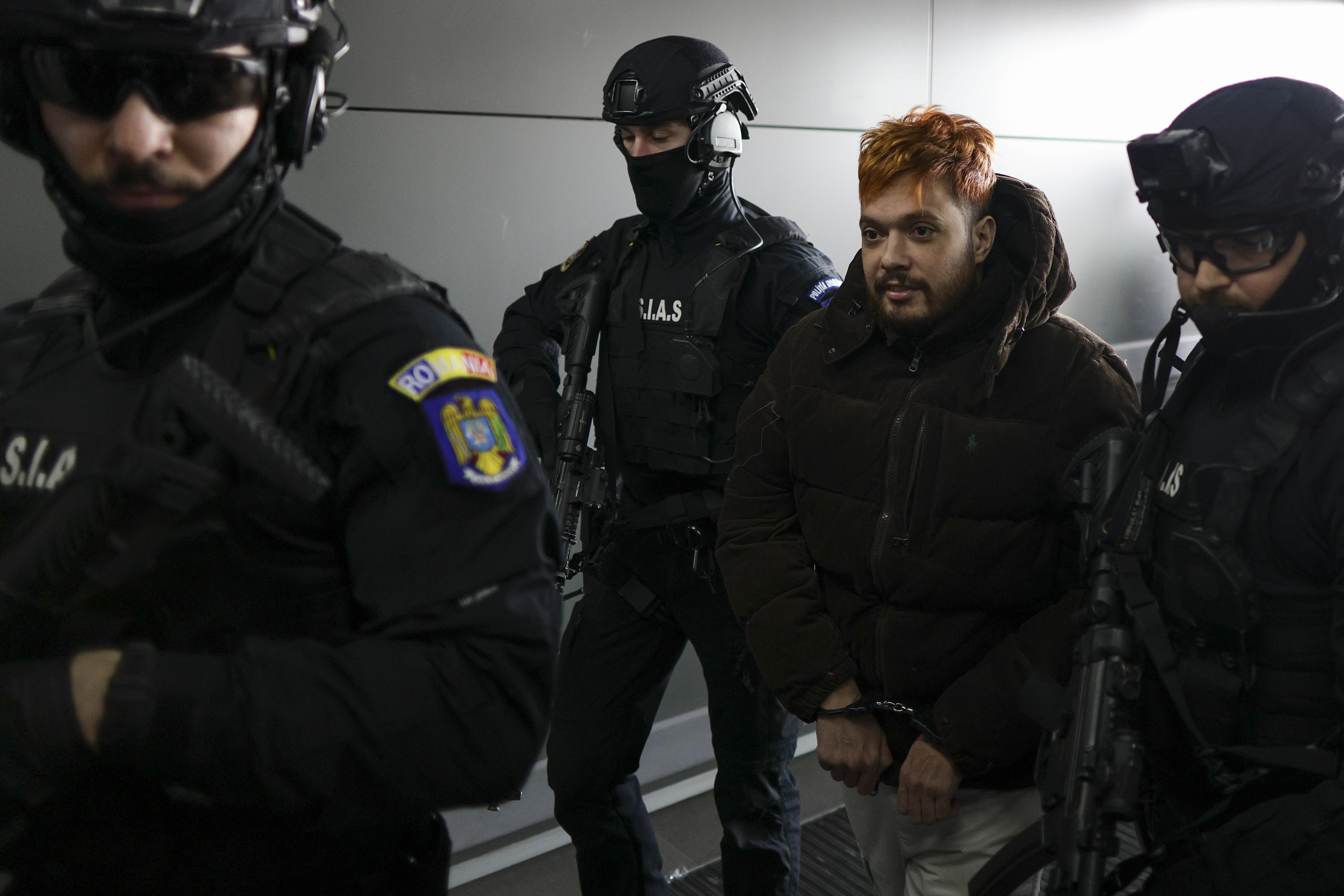 Mohamed Amra, criminalul prins în București de Poliția Română, a fost extrădat în Franța