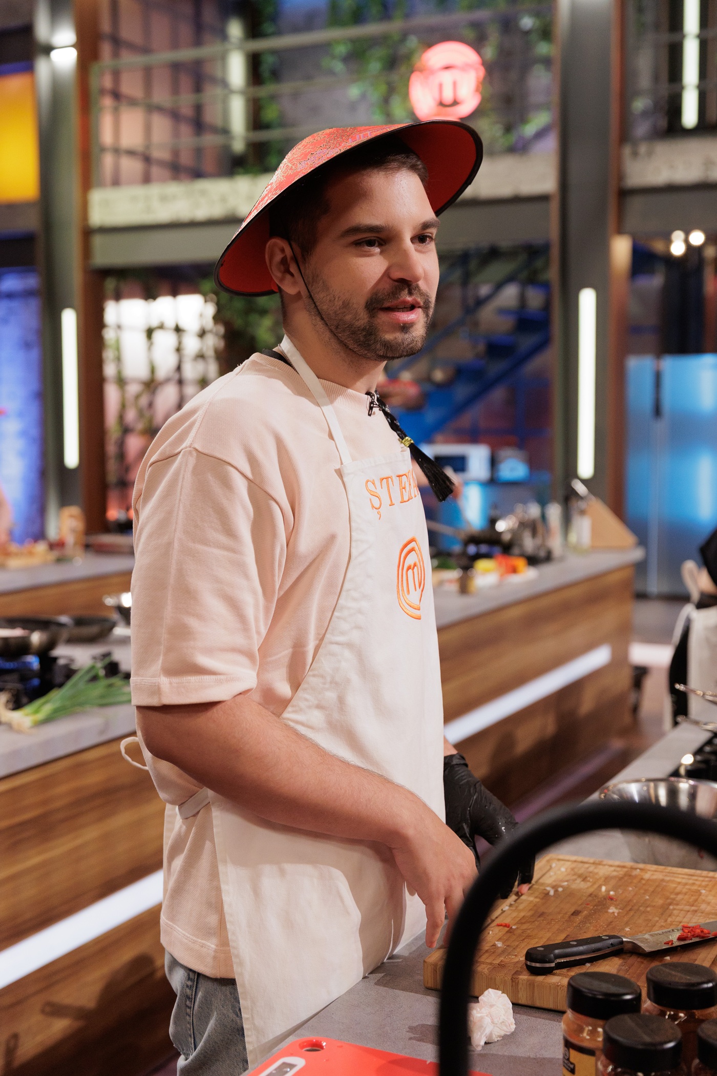 „MasterChef” 27 octombrie 2025. Provocarea de care vor avea parte concurenții. „Ori omorâți un chef, ori primiți aplauze de la doi. E alegerea voastră”