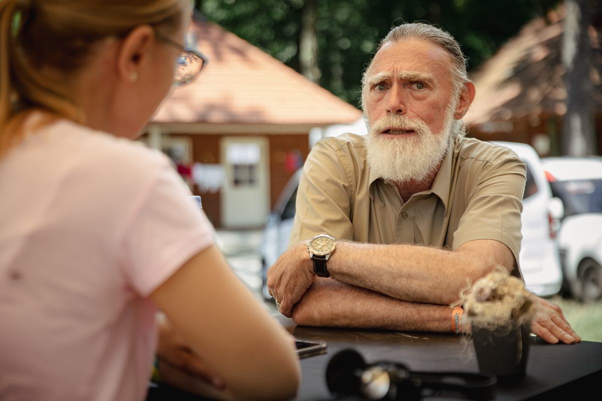 „Rușii practică teroarea și au făcut-o mereu, este natura lor”. Interviu cu un cercetător american care a studiat istoria extremismului în lume