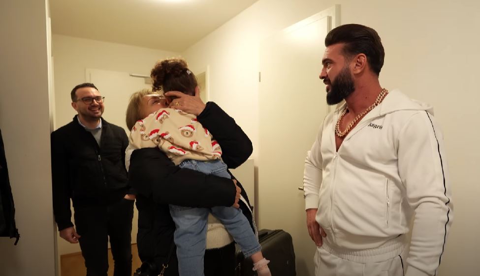 Cu cine și-a petrecut Dorian Popa Crăciunul, după despărțirea de Claudia Iosif: „Cel mai frumos cadou de la Dumnezeu este că suntem împreună și sănătoși”