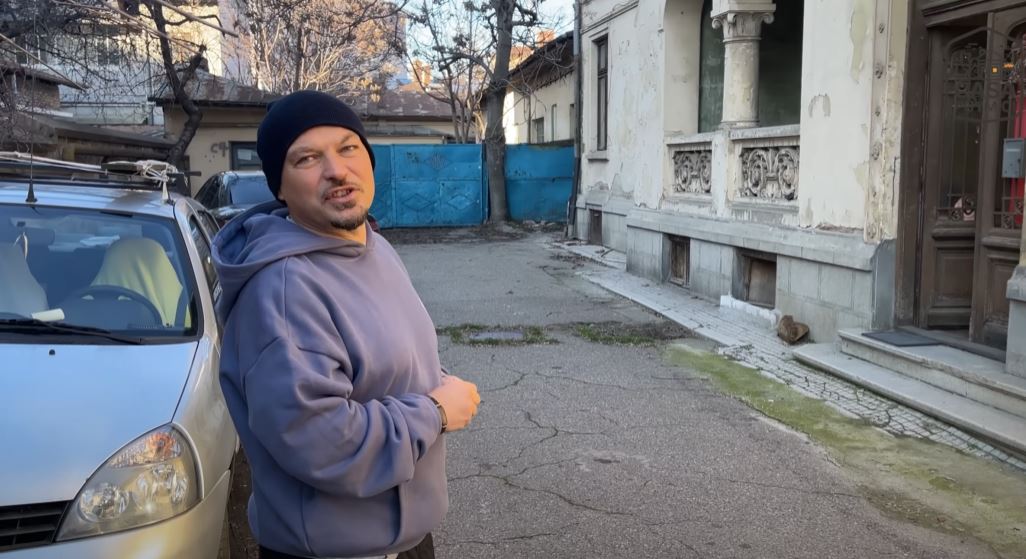 Imagini cu noua casă a lui Puya din București. Cum arată locuința construită în anii ’30: „Nici nu mă gândesc să pun termopane”