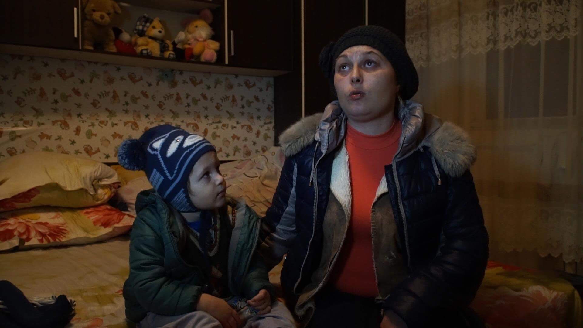 Câțiva restanțieri țin în frig și fără apă caldă 100 de familii din Botoșani