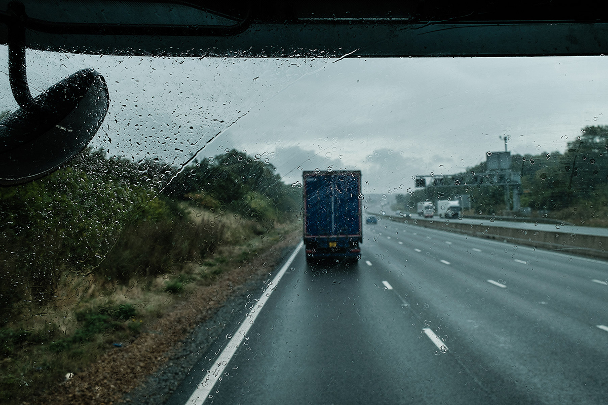 Viața unui șofer de TIR plecat în Marea Britanie: „Simțeam că România mă sugrumă”
