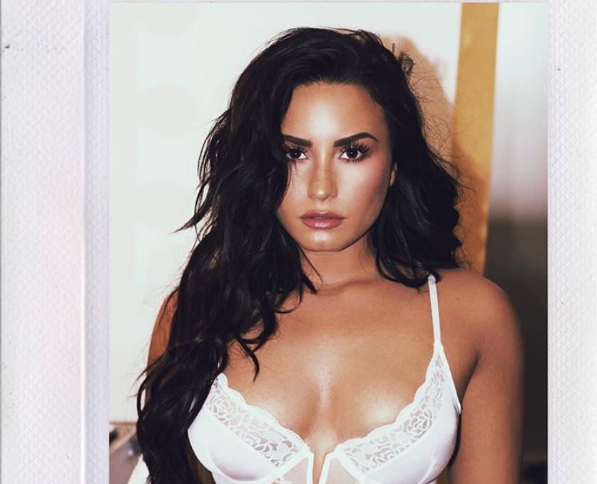 FOTO| Cum arată Demi Lovato după ce a ieșit de la dezintoxicare. S-a îngrășat așa de mult încât este greu de recunoscut