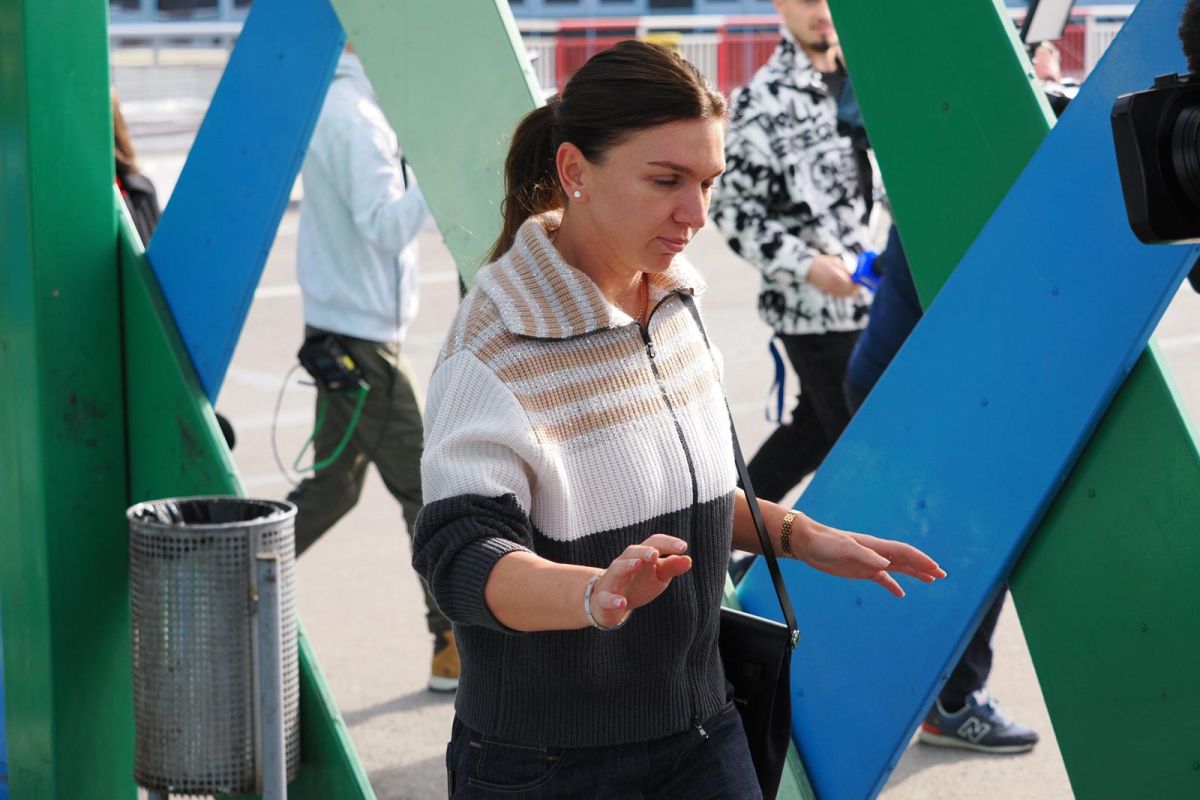 Simona Halep, iritată de jurnaliști la revenirea în țară de la TAS. „Chiar e nevoie de toată chestia asta?”