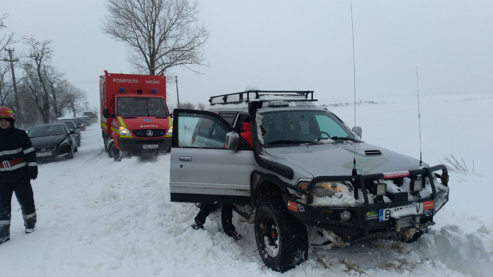 UPDATE. Cod portocaliu de ninsori și viscol în 15 județe. Situația drumurilor din țară