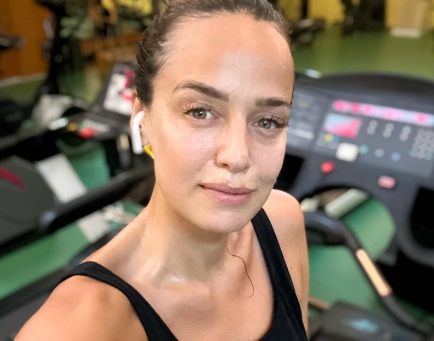 Cum se pregătește Andreea Raicu pentru proiectele din această toamnă. A renunțat la telefon și mâncare. „E ca un reset care mă ajută”