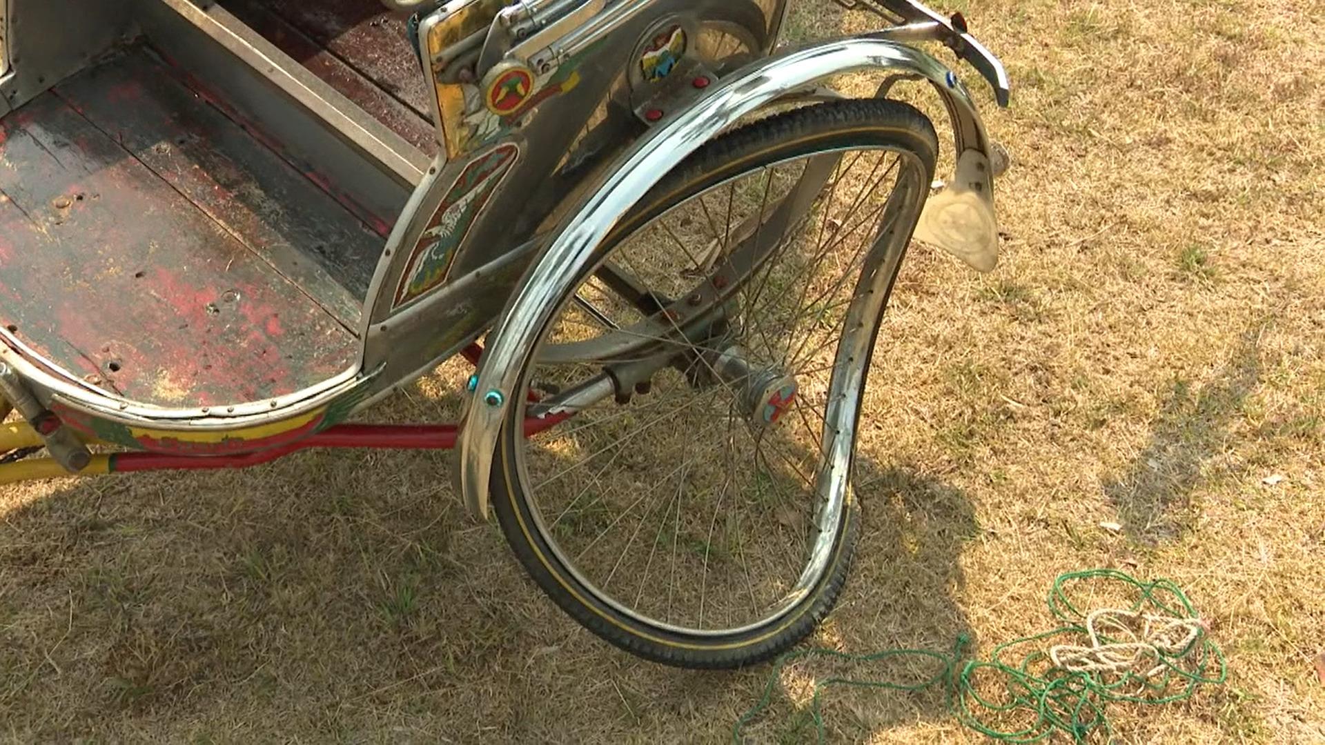 Victor Slav și iubita lui au căzut cu bicicleta într-un lac. Clipe de coșmar la Asia Express 2024