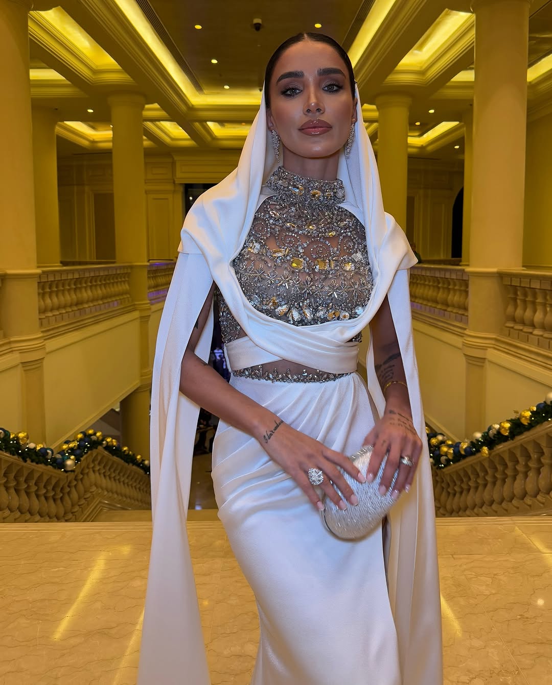 Cum a apărut Adelina Pestrițu îmbrăcată de Anul Nou. Imagini cu rochia spectaculoasă, special creată pentru ea