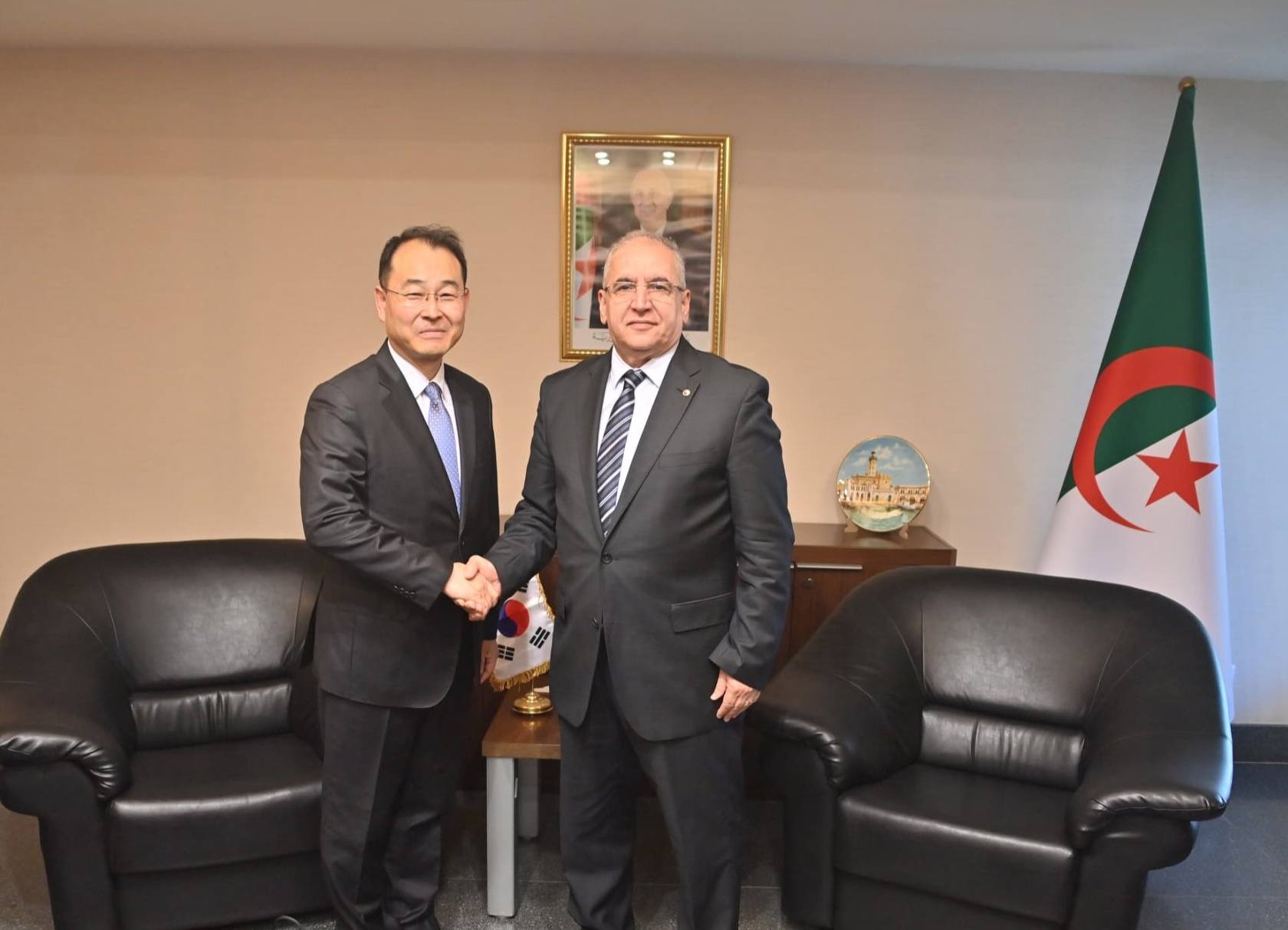 South Korea turns to 2 African nations for oil as disruptions at the Strait of Hormuz continue