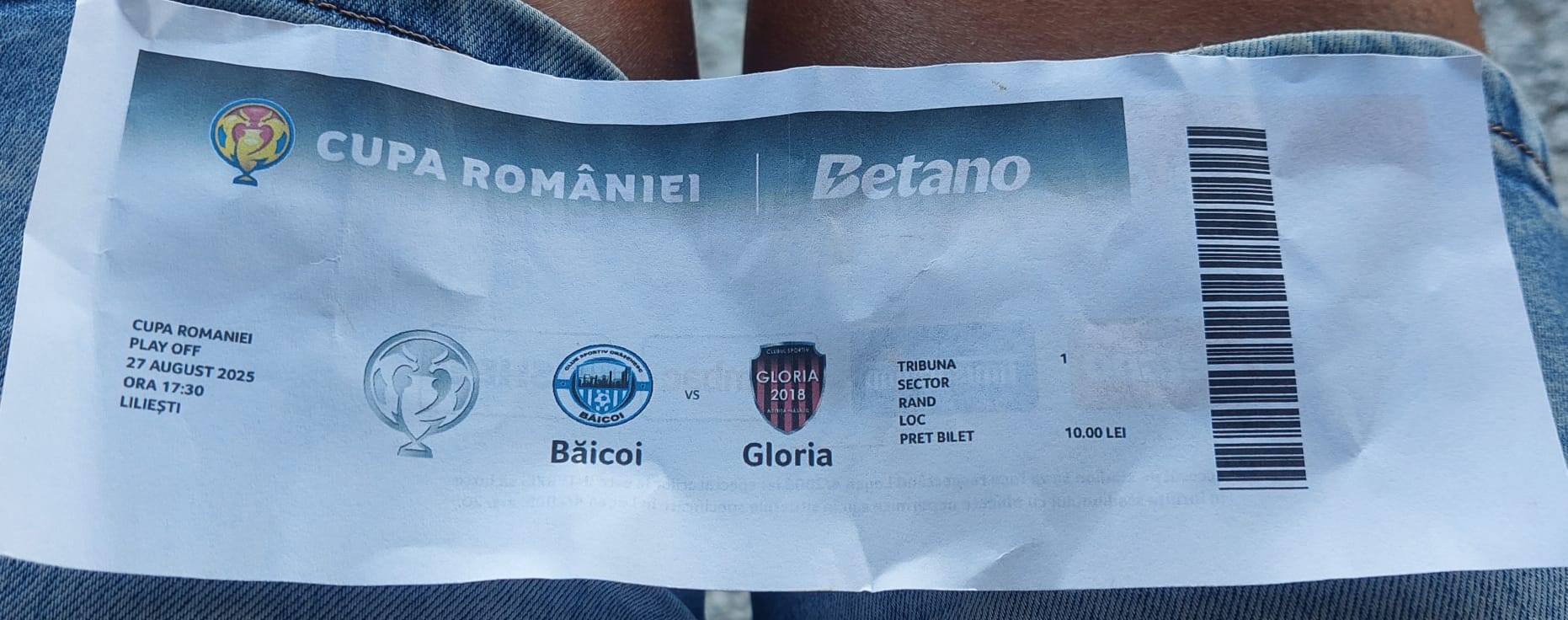 Echipa din Băicoi era să scoată din Cupă și Bistrița lui Cristi Pustai. Un taximetrist, un bucătar, un lăcătuș, un curier și un tânăr care lucrează pe excavator sunt în echipa prahoveană | VIDEO