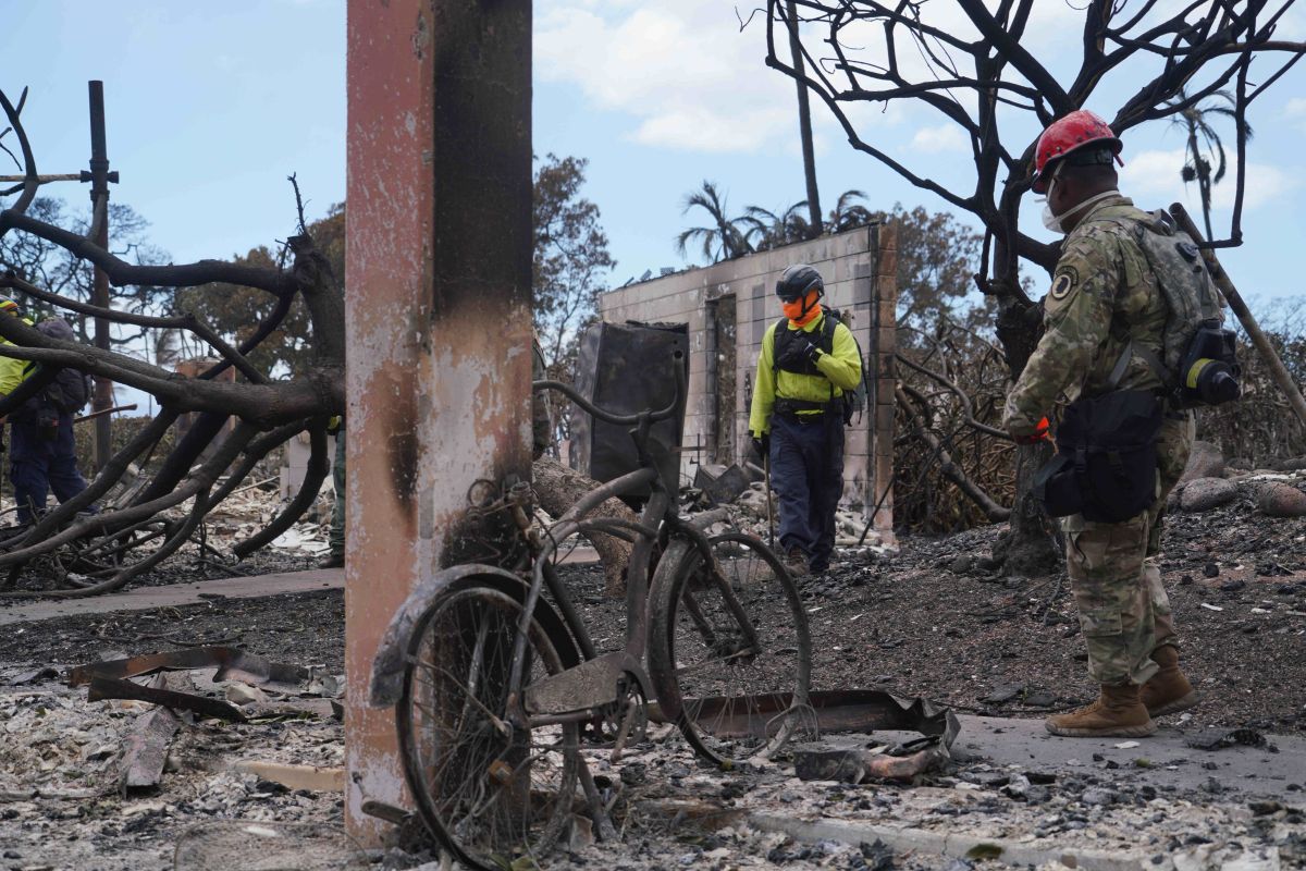 Bilanțul morților în incendiile din Hawaii continuă să crească. Echipajele de căutare mai au de verificat 75% din zona pârjolită
