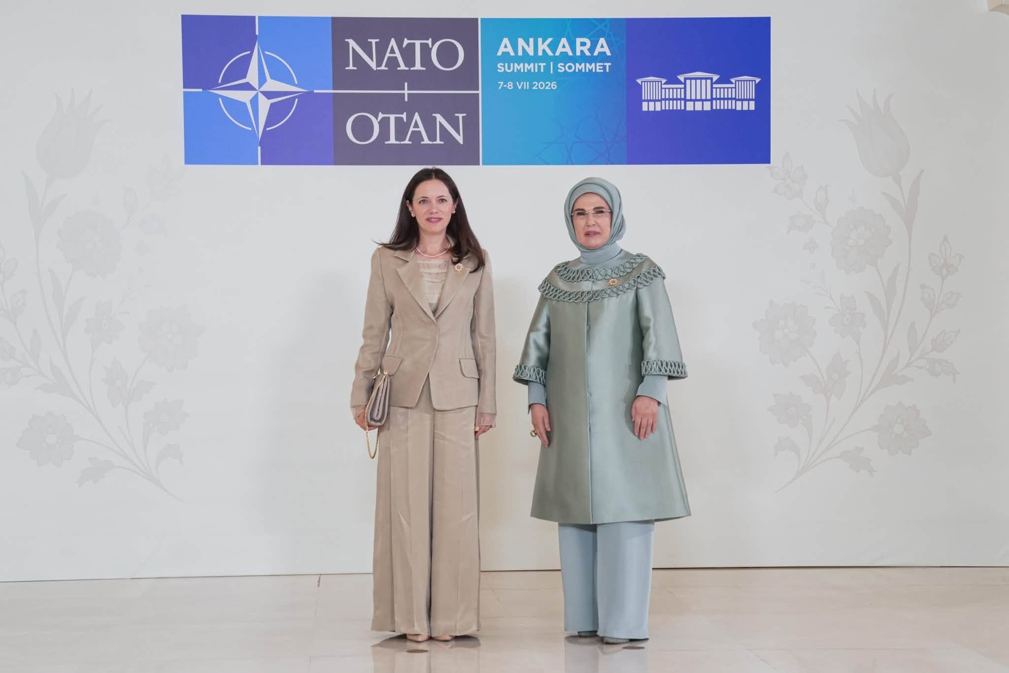 Mirabela Grădinaru, schimbare neașteptată de stil. Cum a apărut partenera lui Nicușor Dan la întâlnirea cu UNICEF