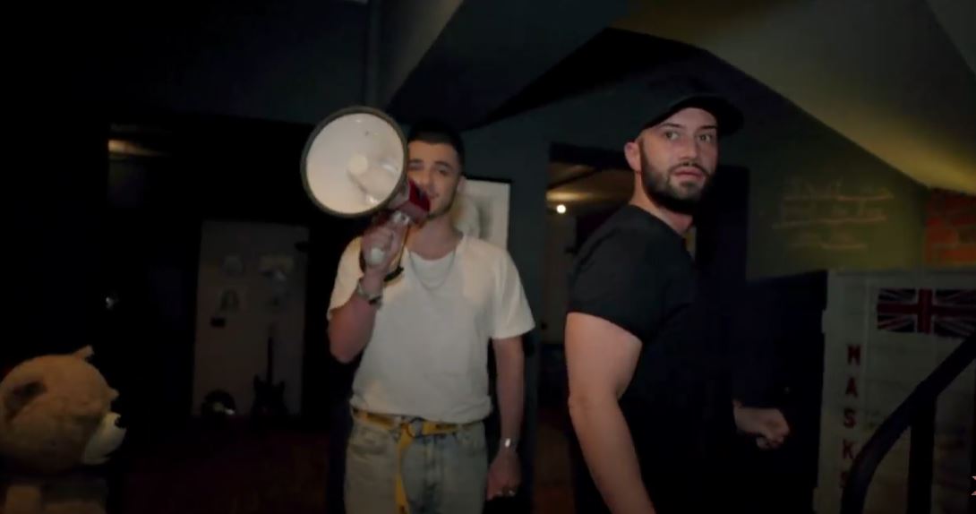 Imagini din apartamentul lui Mihai Bendeac. Cât a costat locuința actorului: „Este pe două niveluri, este duplex”