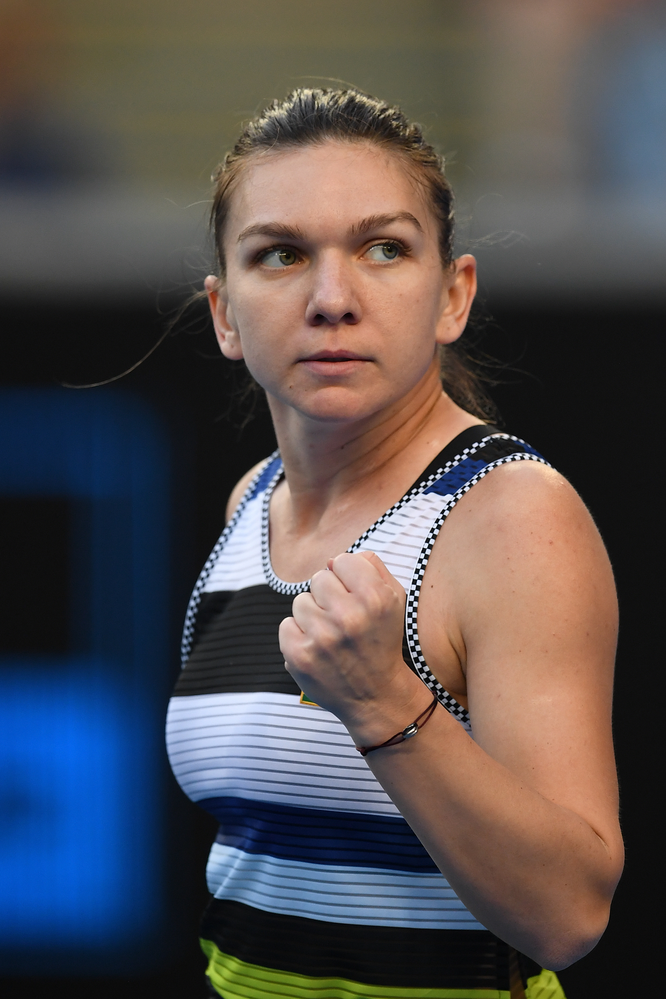 Simona Halep, în optimi la Australian Open! O învinge categoric pe Venus Williams și se pregătește pentru duelul cu Serena! | VIDEO