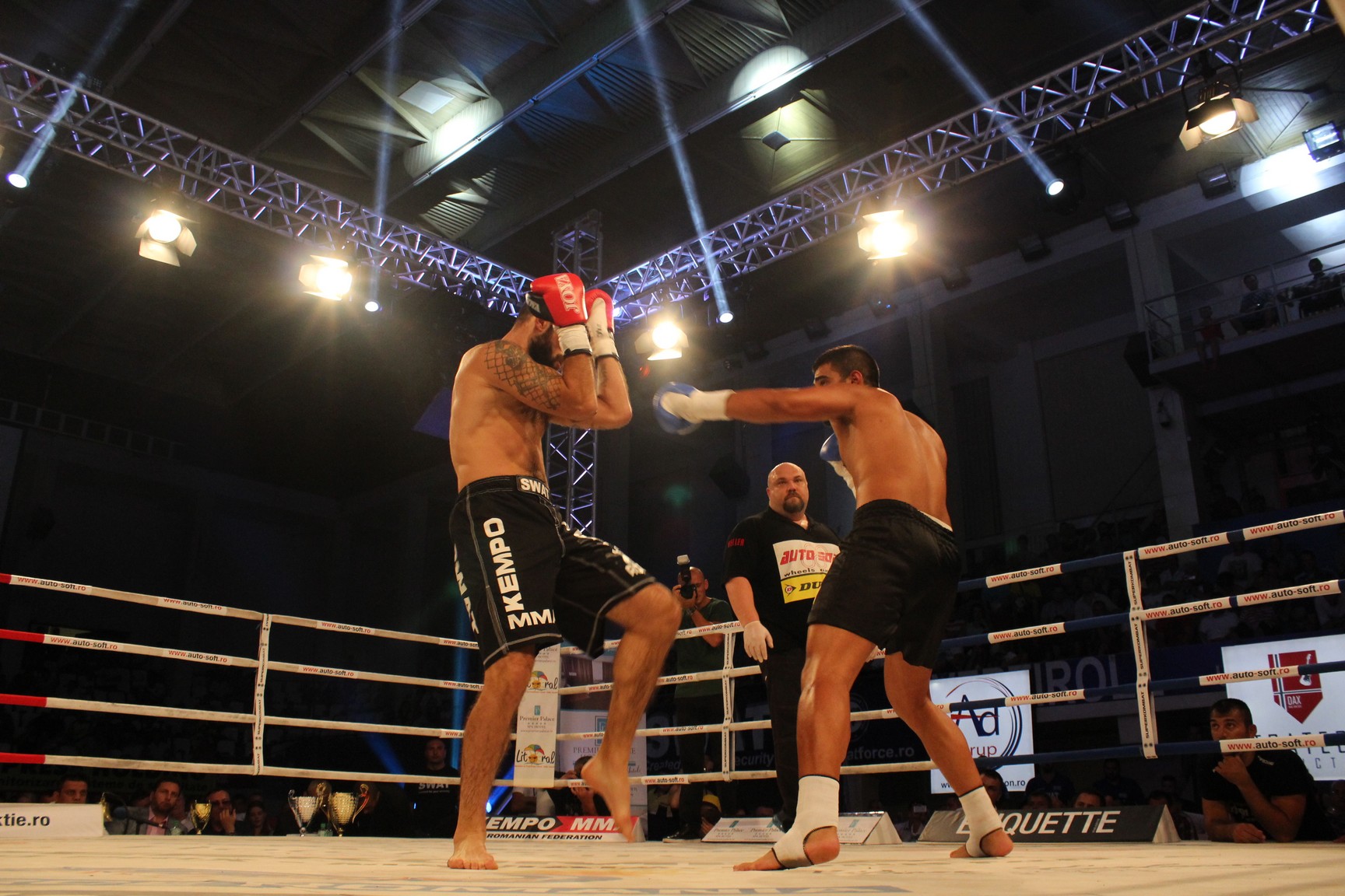 GALERIE FOTO / SUPERKOMBAT CONSTANȚA: Moroșanu a dat de pământ cu colosul din Kavala!