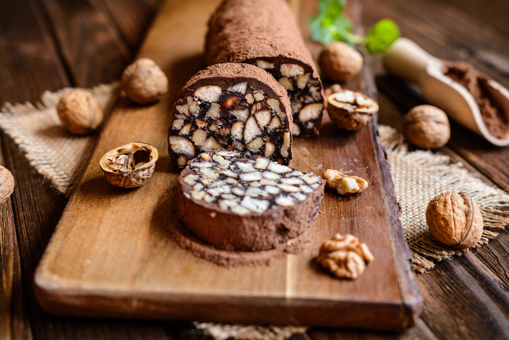 Salam de biscuiți - rețete delicioase pentru masa de sărbători