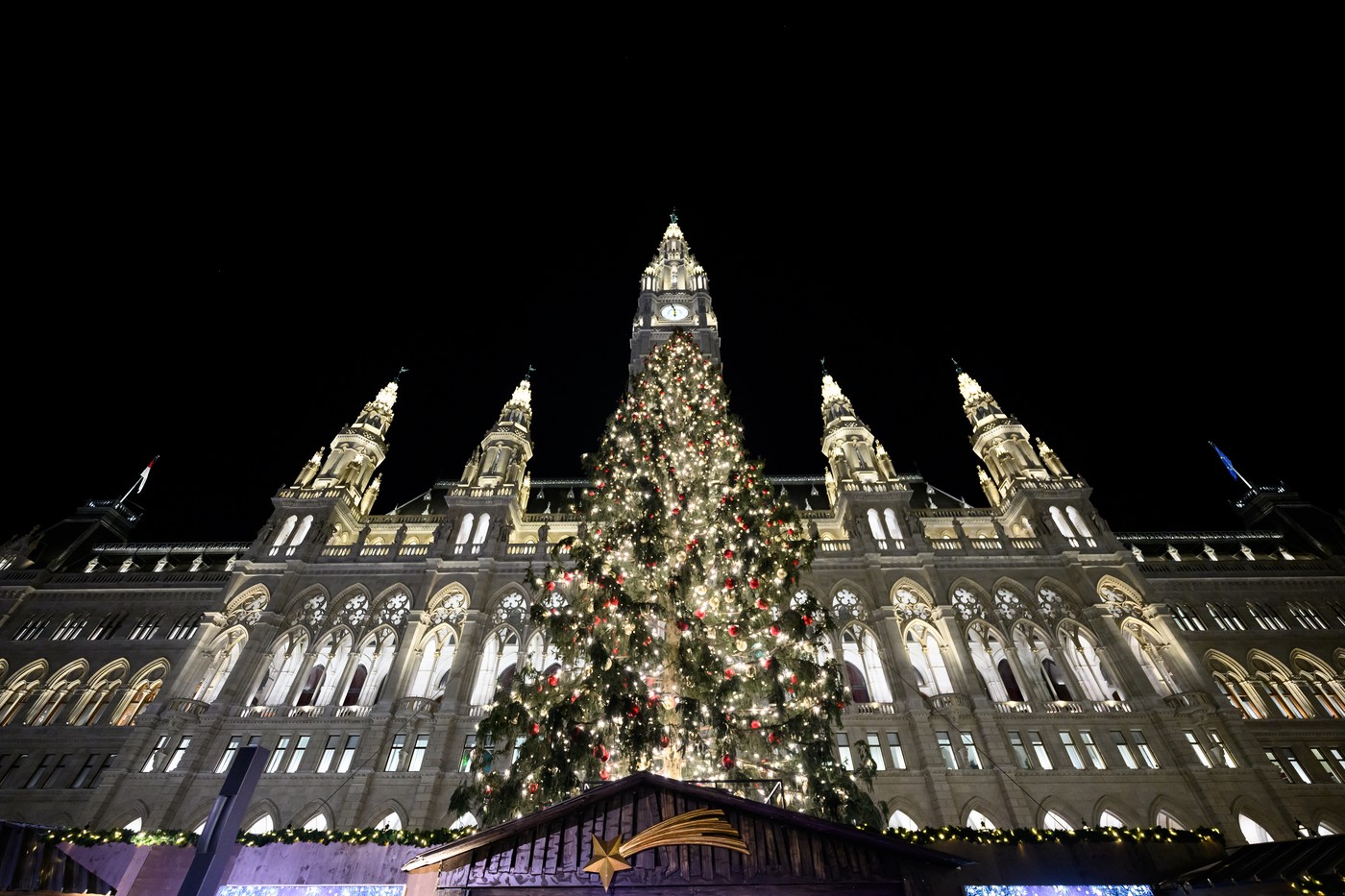 Cei mai frumoși brazi de Crăciun din lume. Bradul din Galeriile Lafayette, din Paris, printre cei mai spectaculoși