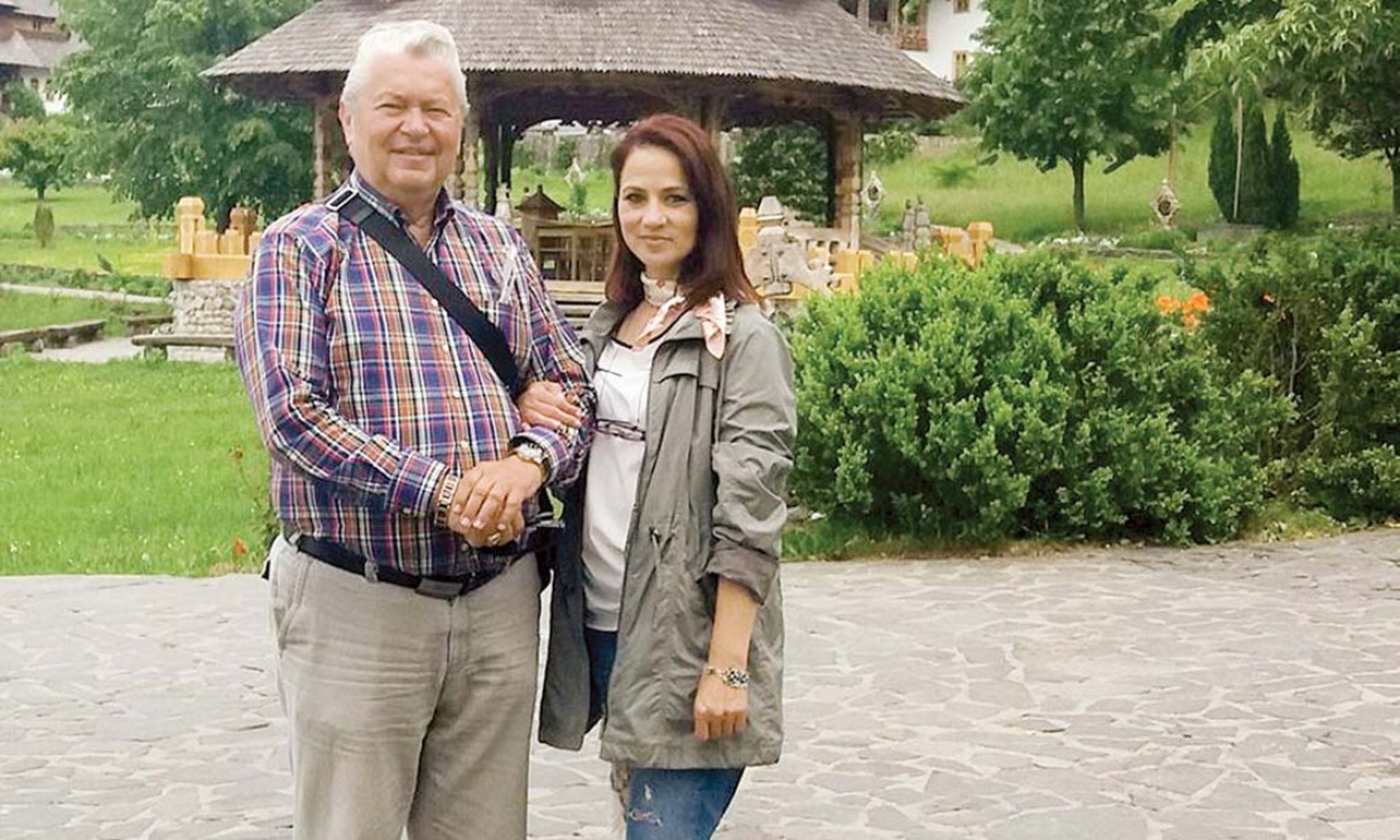Gheorghe Turda pleacă din România pentru a petrece timp cu femeia pe care a iubit-o cu mulți ani în urmă. „Eu și fosta mea iubită suntem în relații foarte bune”