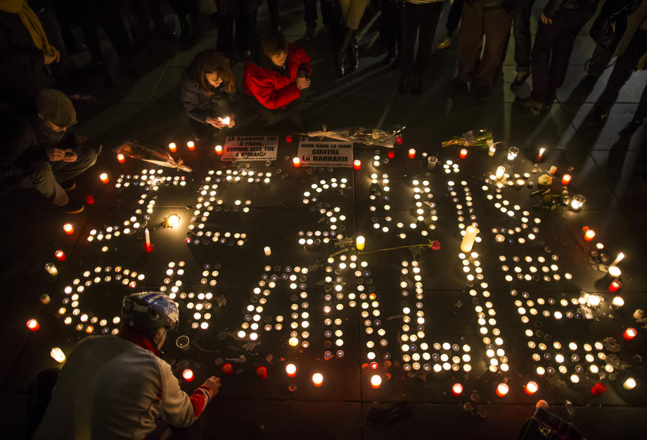 Președintele Turciei, pe coperta revistei satirice Charlie Hebdo. Jurnaliștii, avertizați de cititori: “De acum sunteți inamicii întregii lumi”
