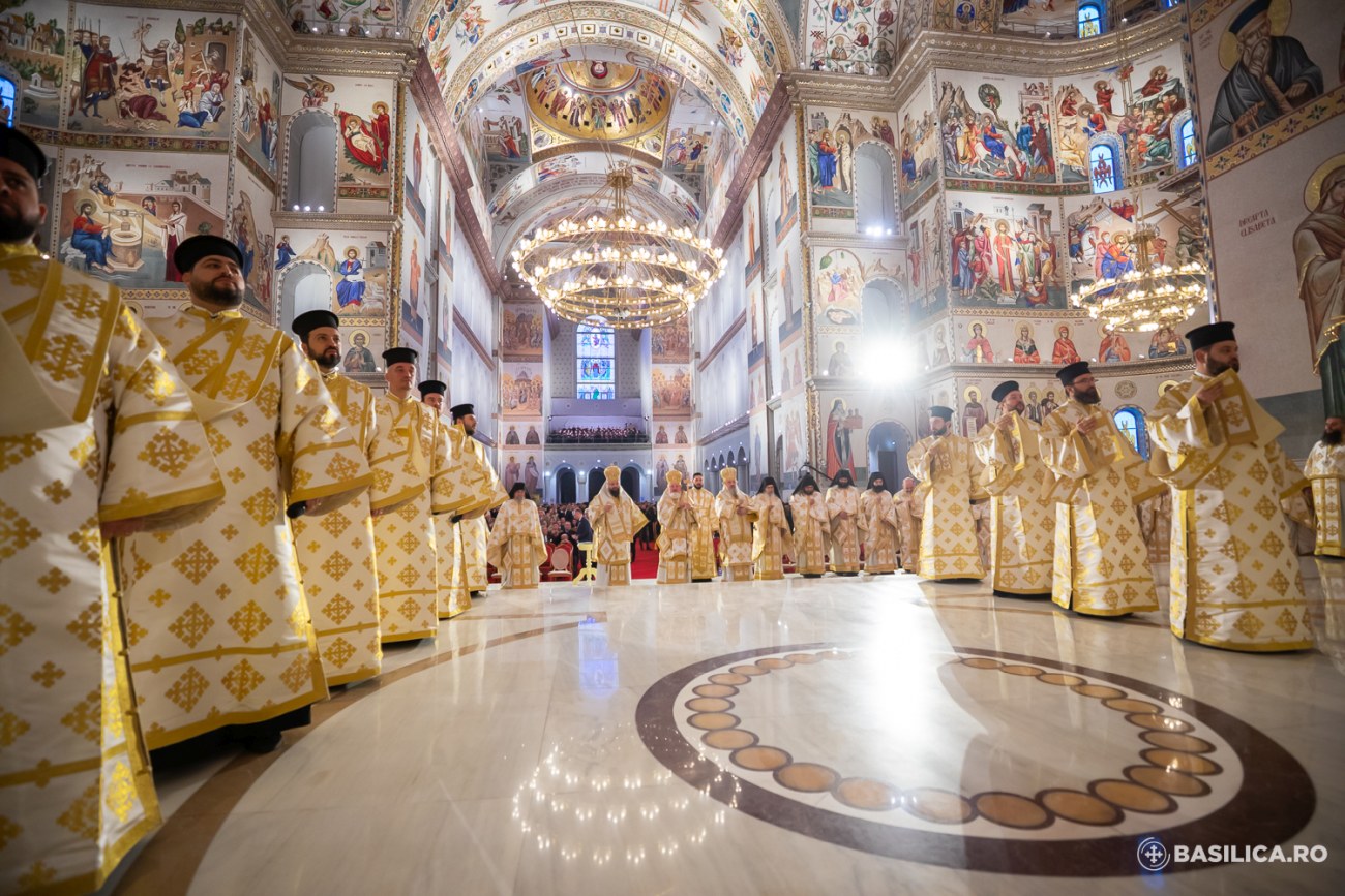 Cum arată Catedrala Mântuirii Neamului în interior. Imagini transmise de Biserica Ortodoxă, pentru că presa a fost interzisă
