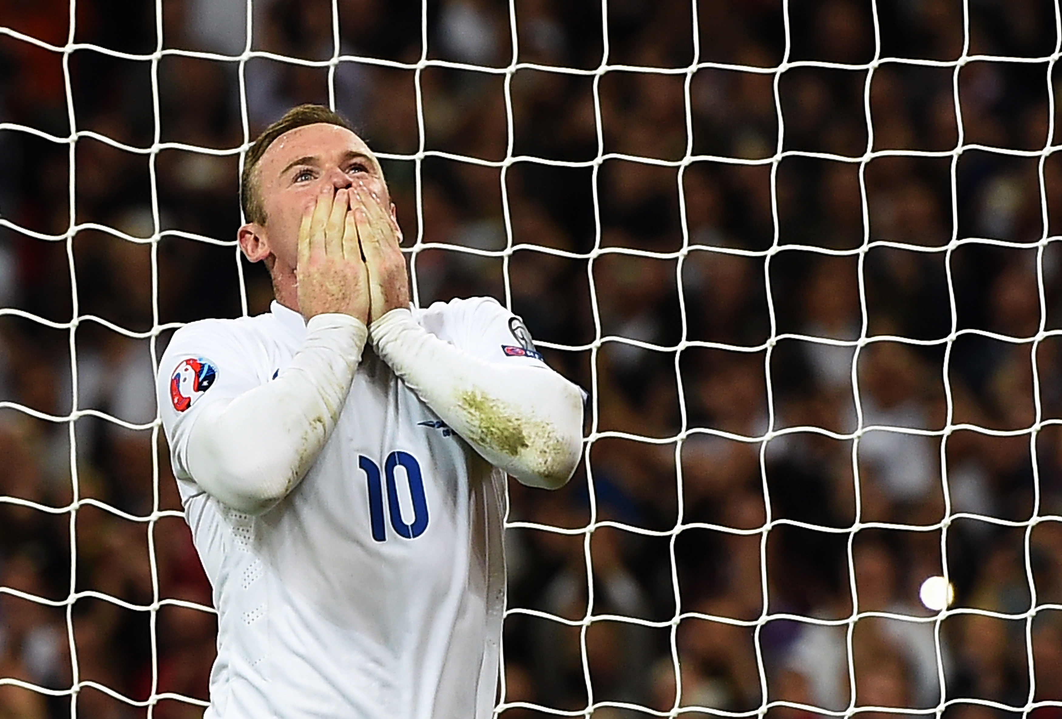 Recordul lui Sir Bobby Charlton, bătut de Rooney: ”Aș vrea să-l felicit pe Wayne. Am fost mândru de mine câtă vreme am fost cel mai bun marcator al Angliei. Acum sunt trist!”
