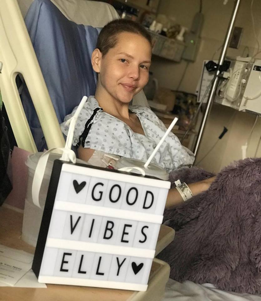 FOTO | Un model XXL a murit la 30 de ani după ce a pierdut lupta cu cancerul ovarian