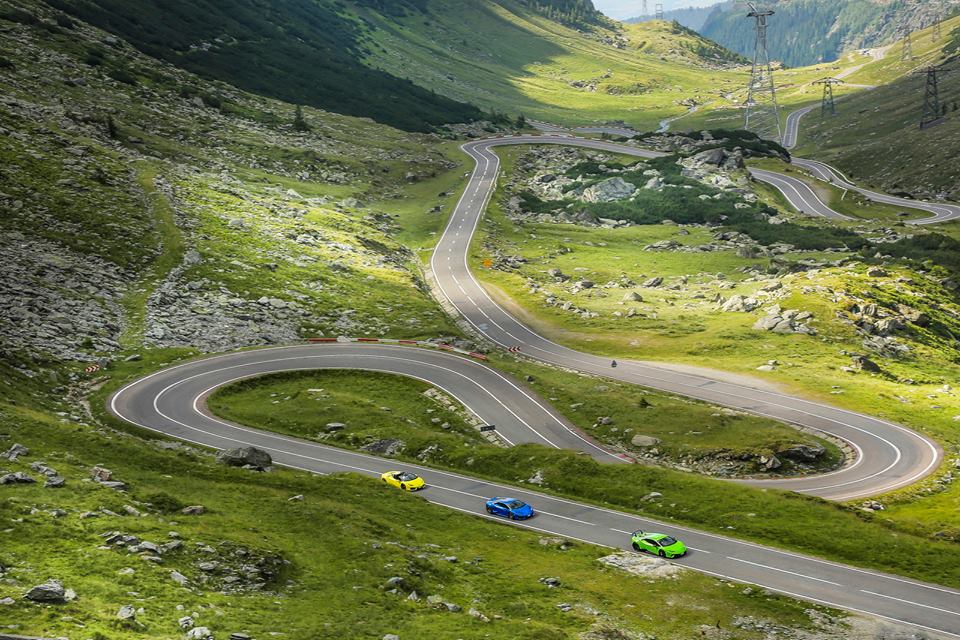 Reclamă pentru Lamborghini Huracan, filmată pe Transfăgărășan. Imagini inedite cu supercarurile pe cel mai spectaculos drum din România