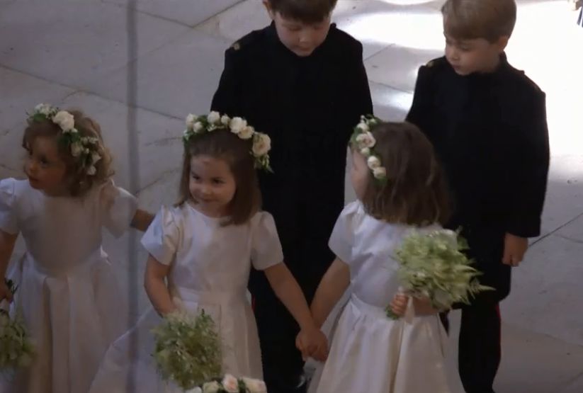 FOTO | Prinţul George şi Prinţesa Charlotte, adorabili la nunta regală