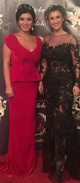 Adriana Bahmuţeanu slăbeşte pe zi ce trece. Cum s-a afişat prezentatoarea TV la o nuntă