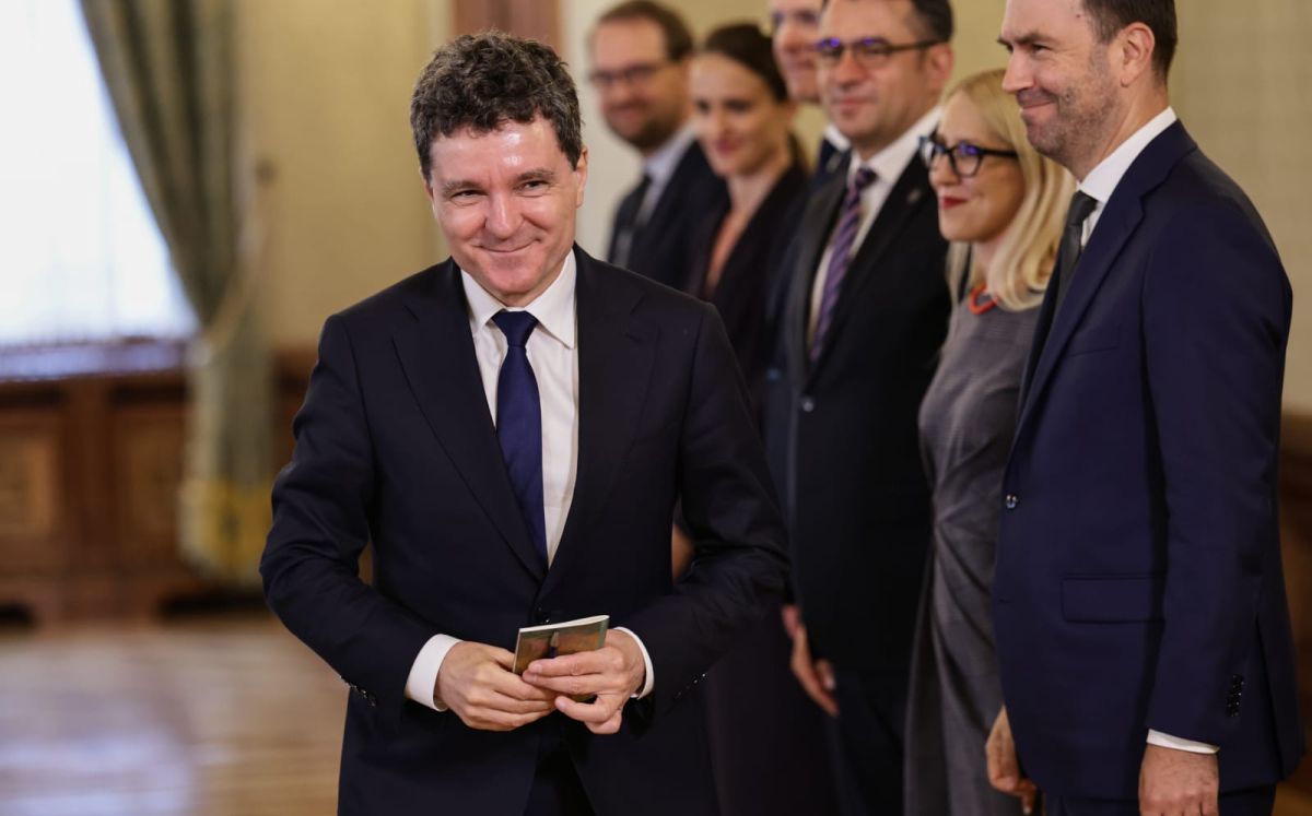 Cine este femeia cu care Nicușor Dan a avut o relație înainte de a fi cu Mirabela Grădinaru. Încă ține legătura cu fosta iubită