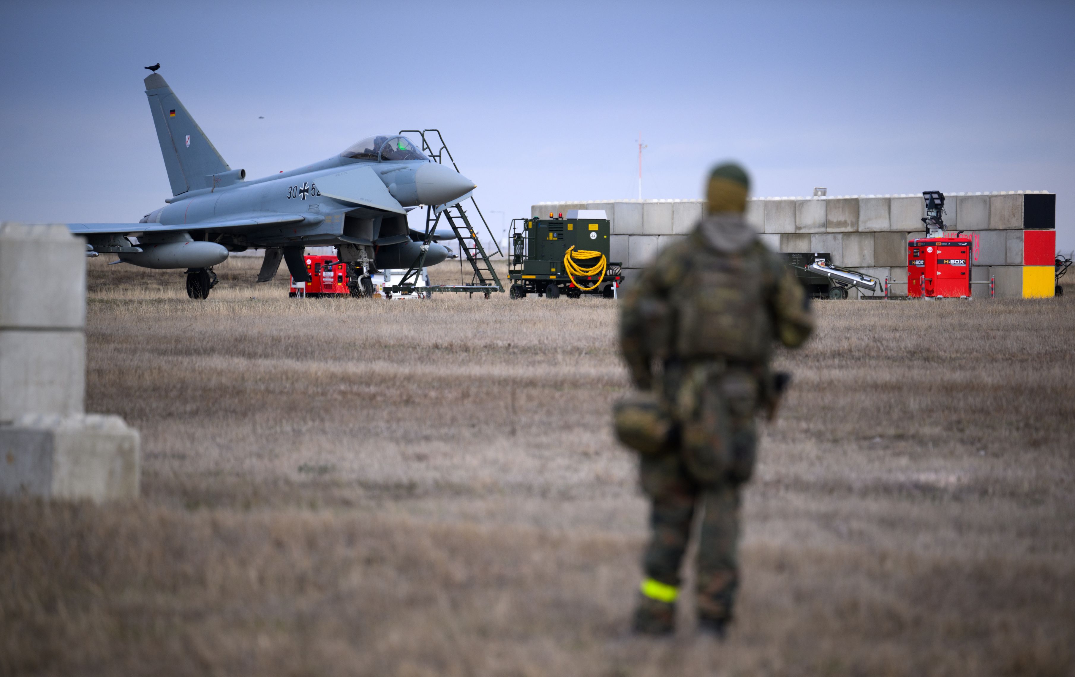 Reportaj BBC la Mihail Kogălniceanu: o comună din România e pe cale să devină cea mai mare bază aeriană a NATO din Europa