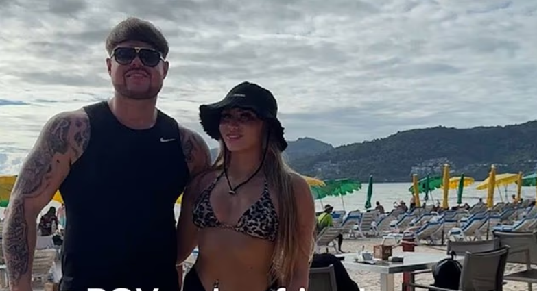 Fenomenul Jack Kay, petrecărețul care face senzație în Ibiza: „Spuneți-mi că aia e o pălărie!” | VIDEO