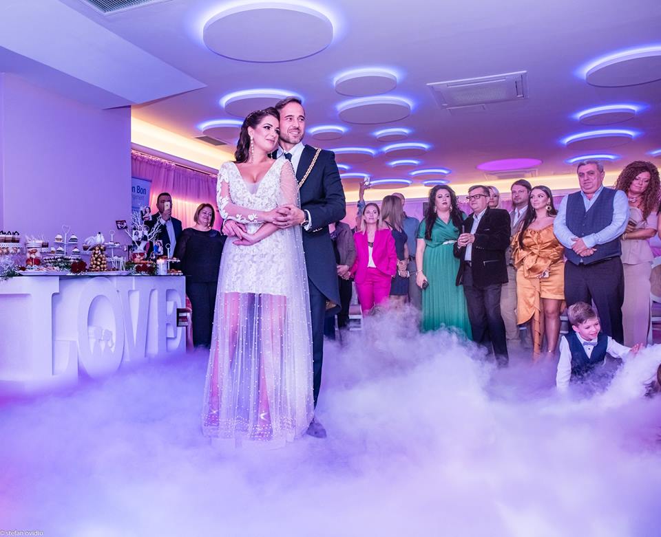 Cum a fost Deea Maxer mireasă a doua oară. Imagini de senzație de la nunta de 10 ani | FOTO