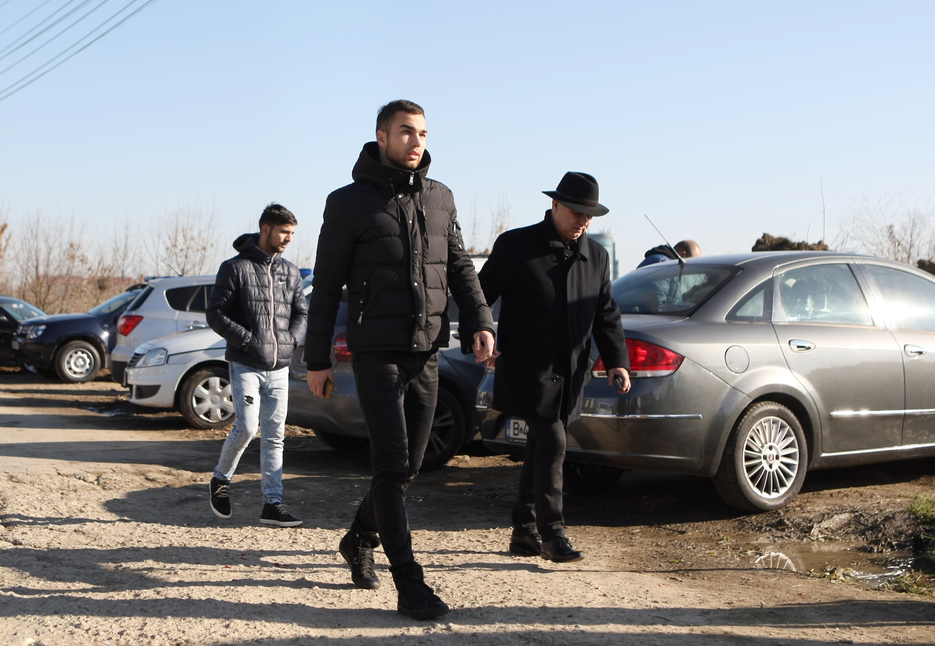 Daniel Prodan a fost înmormântat, azi, la cimitirul Sf. Ilie din Voluntari. Promisiune în lacrimi făcută de Gică Popescu: ”Îți vom îndeplini visul” | GALERIE FOTO