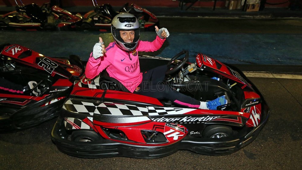 FOTO&VIDEO / "Extratereştrii" s-au distrat la karting