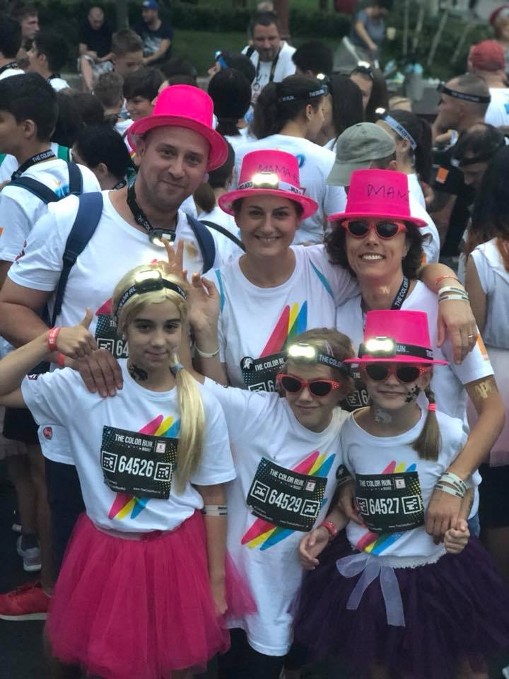 The Color Run, explozie de culoare în centrul Bucureștiului. ”Murdăriți” în culorile curcubeului