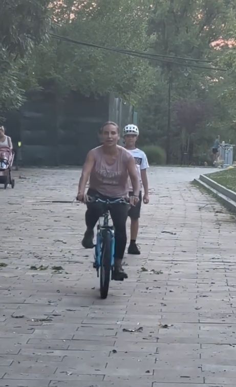 Adina Halas a învățat să meargă pe bicicletă la 46 de ani: „Primul pas nu trebuie să fie perfect”