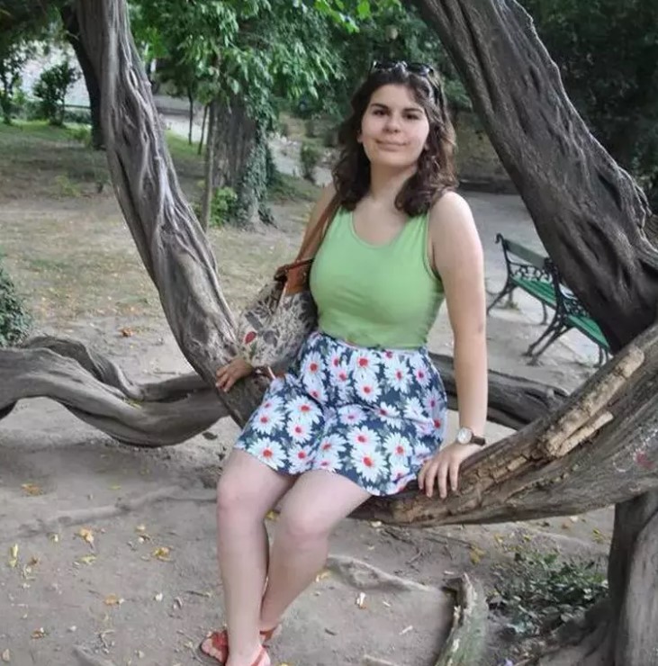 Îți mai amintești de fetița simpatică din reclama la salam săsesc? Cum arată Luiza Lucuța în prezent