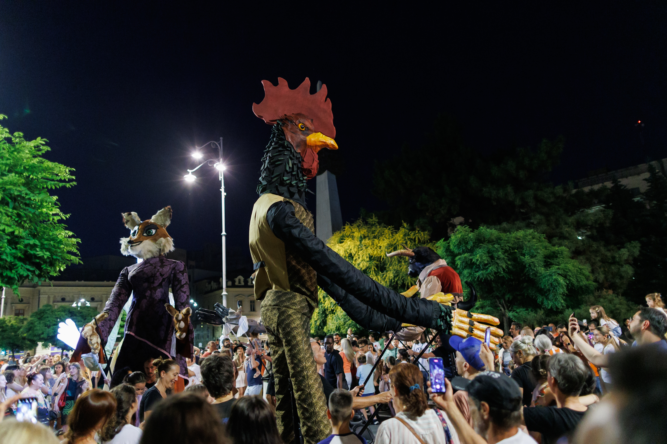 FOTOREPORTAJ. „B-Fit in the Street” în 50 de imagini. 200 de artişti din Spania, Franţa și Italia au făcut spectacol pe străzile din București