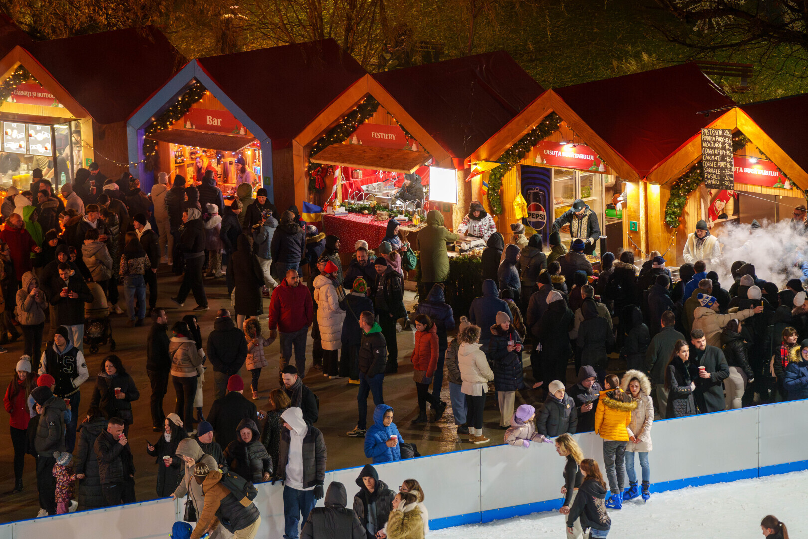 Târgul de Crăciun București 2025, Drumul Taberei. 60 de căsuțe cu bunătăți, dar și o terasă încălzită la West Side Christmas Market